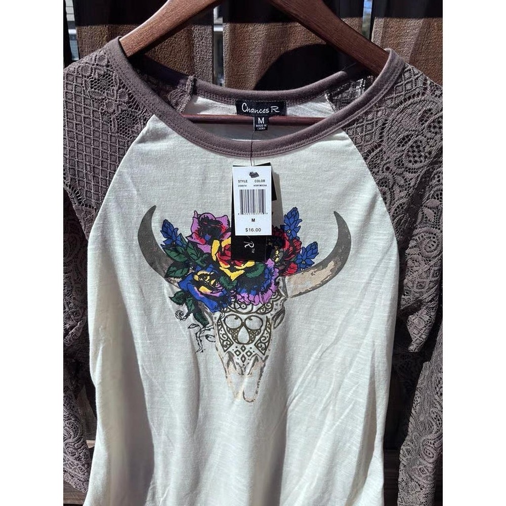Chances R Raglan Top Women Medium Ivory Lace Sleeve Bull Skull Graphic NWT